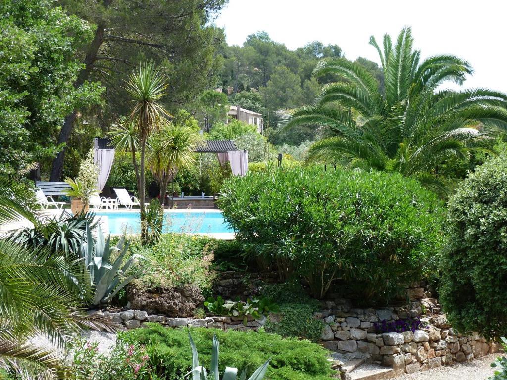 Le Mas Du Pere La Motte  Exterior photo
